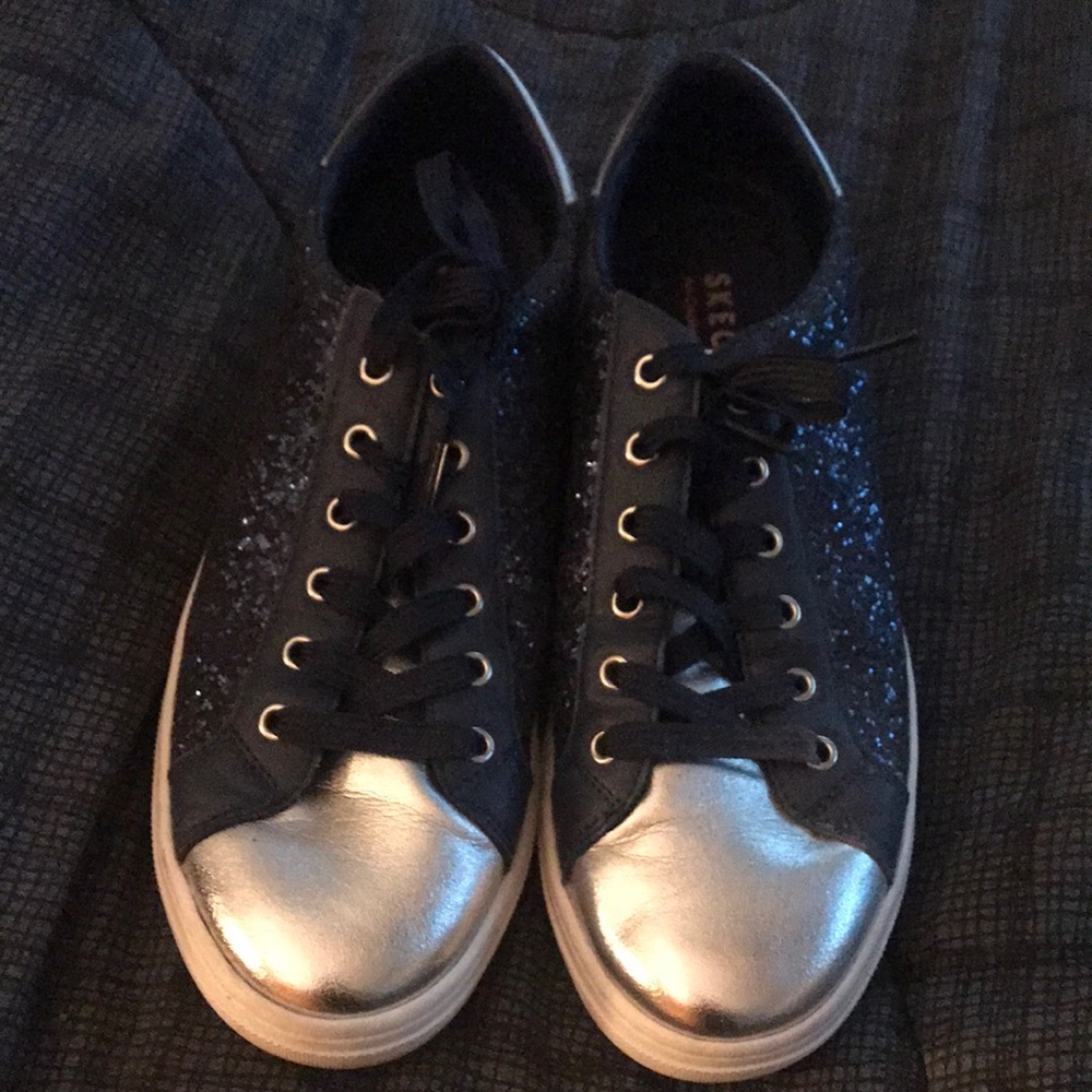 Womens Skechers bling sneakers